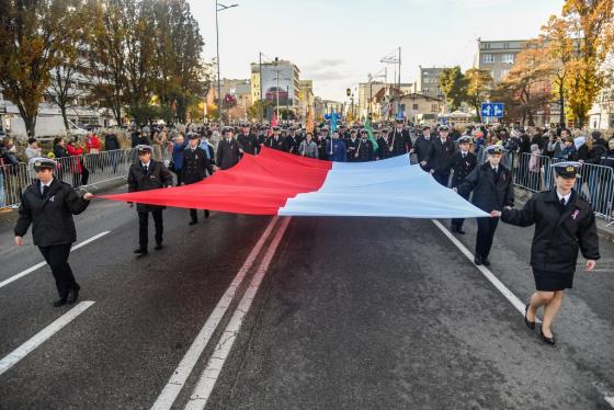 Parada Niepodległości 2023 i powitanie "Daru Młodzieży"